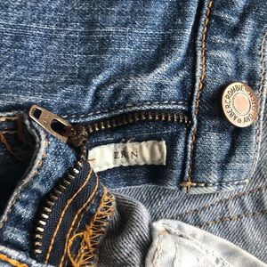Abercrombie & Fitch Jeans - Abercrombie & Fitch Erin Lightly Distressed Jeans Abercrombie & Fitch Jeans - Abercrombie & Fitch Erin Lightly Distressed Jeans